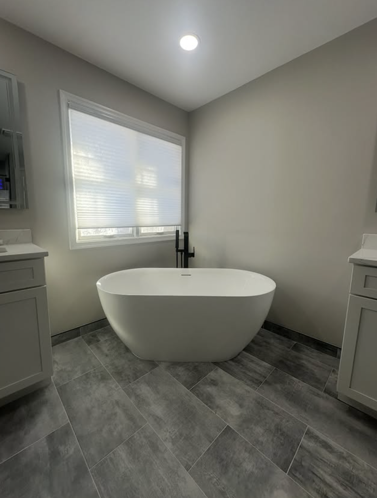 Freestanding tub in master bath by Zollinger Construction in Keyport, NJ